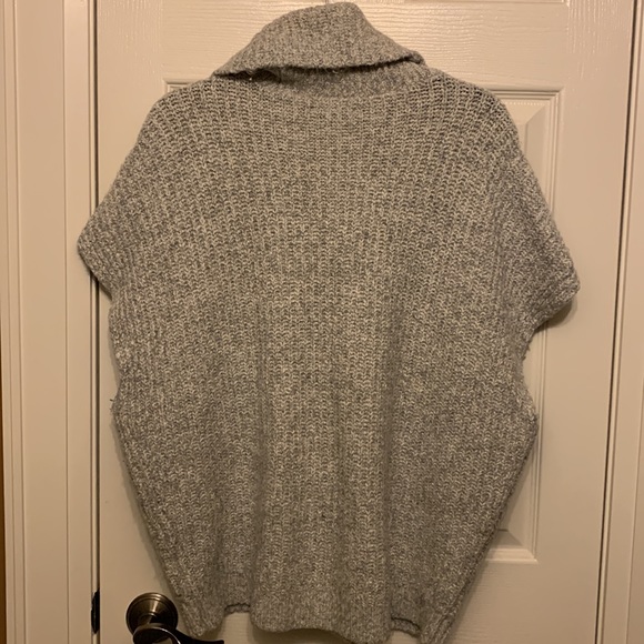 Tommy Hilfiger Cable Knit Sweater - Picture 6 of 7